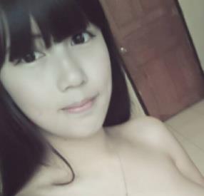 兰商学院校花李宜辰日常自拍流出