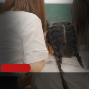 超级可爱学生妹坐公车，全车人快乐内S享受[1V-1.2G]